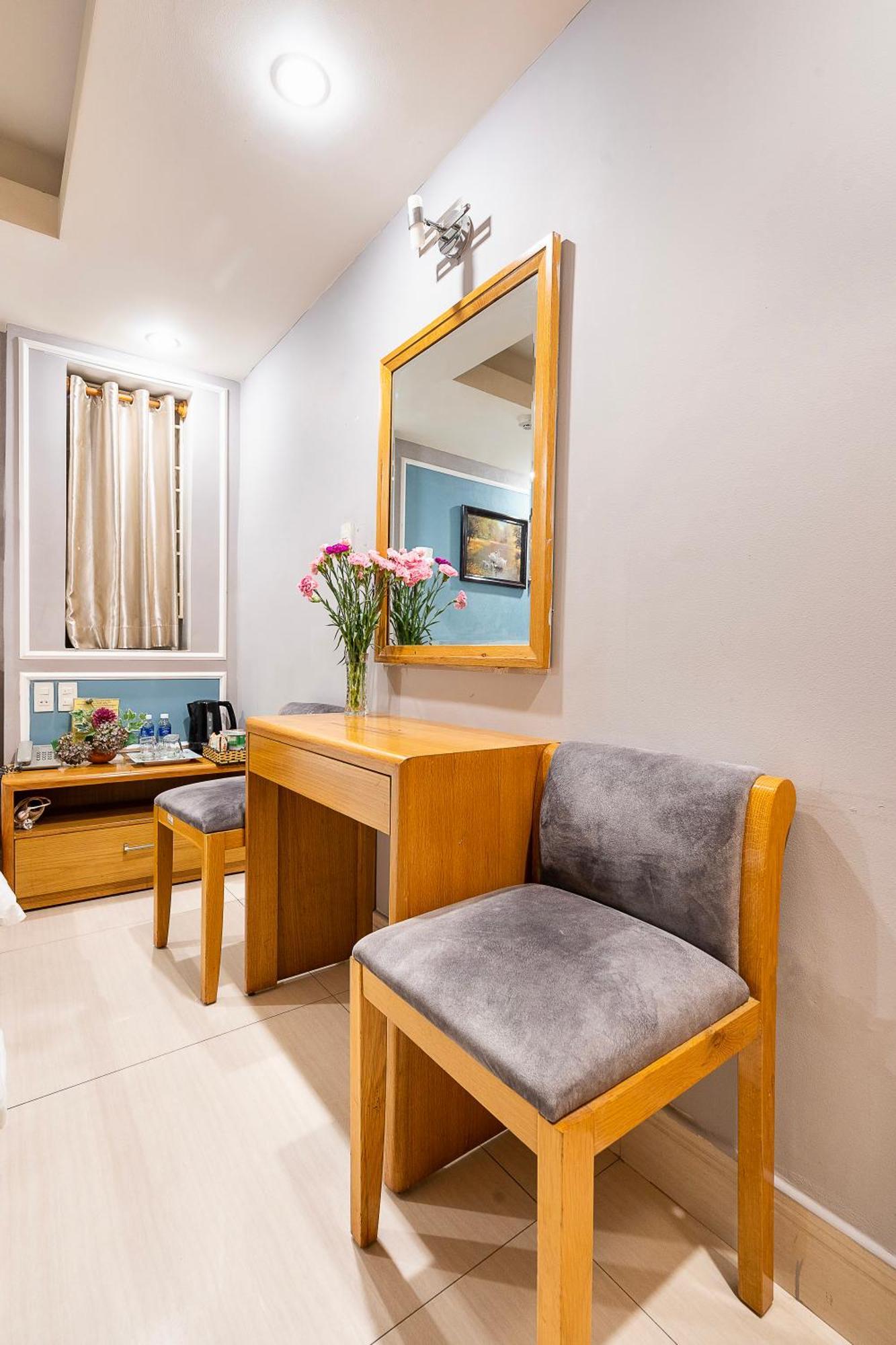 Lucky Star Hotel - Ben Thanh โฮจิมินห์ซิตี้ ภายนอก รูปภาพ